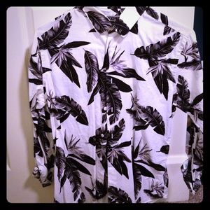 Express Graphic Dress Shirt (Fitted, Medium size)